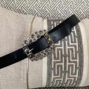 NWOT SIZE S SIMPLY VERA VERA WANG JEWELED BUCKLE BELT
